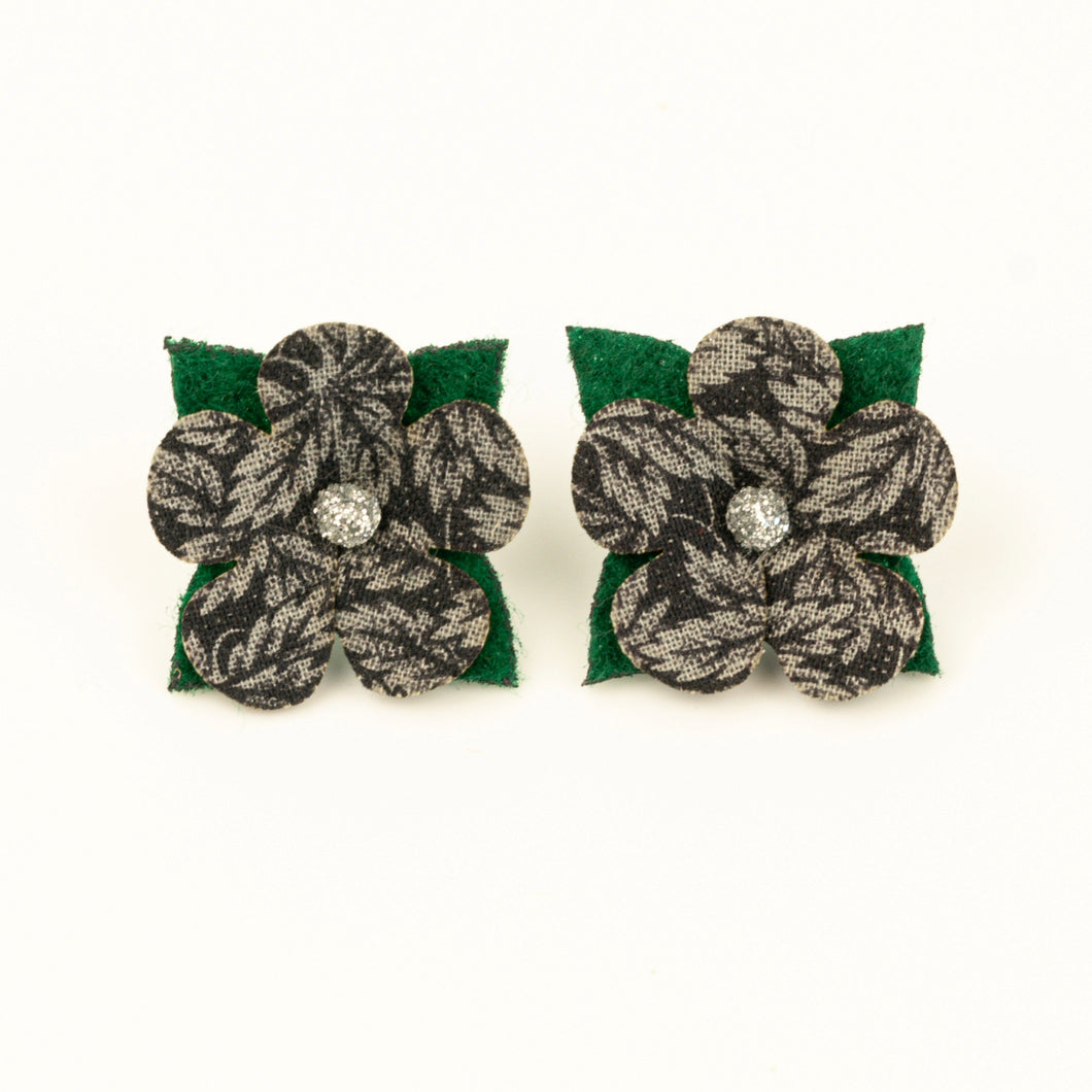 Black Nature Floret Earrings