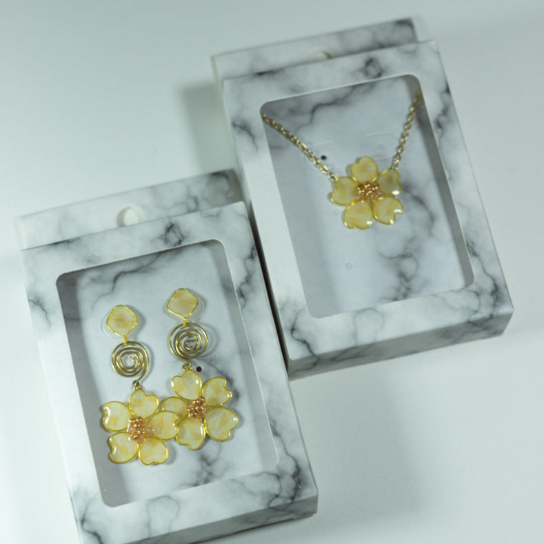 Yellow/White Cloud Textile Torah Set